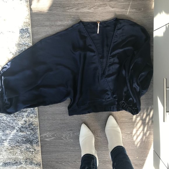 shirt - Picture 1 of 2